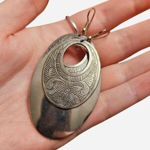 Silver Tone Boho Floral Design Dangle Earrings